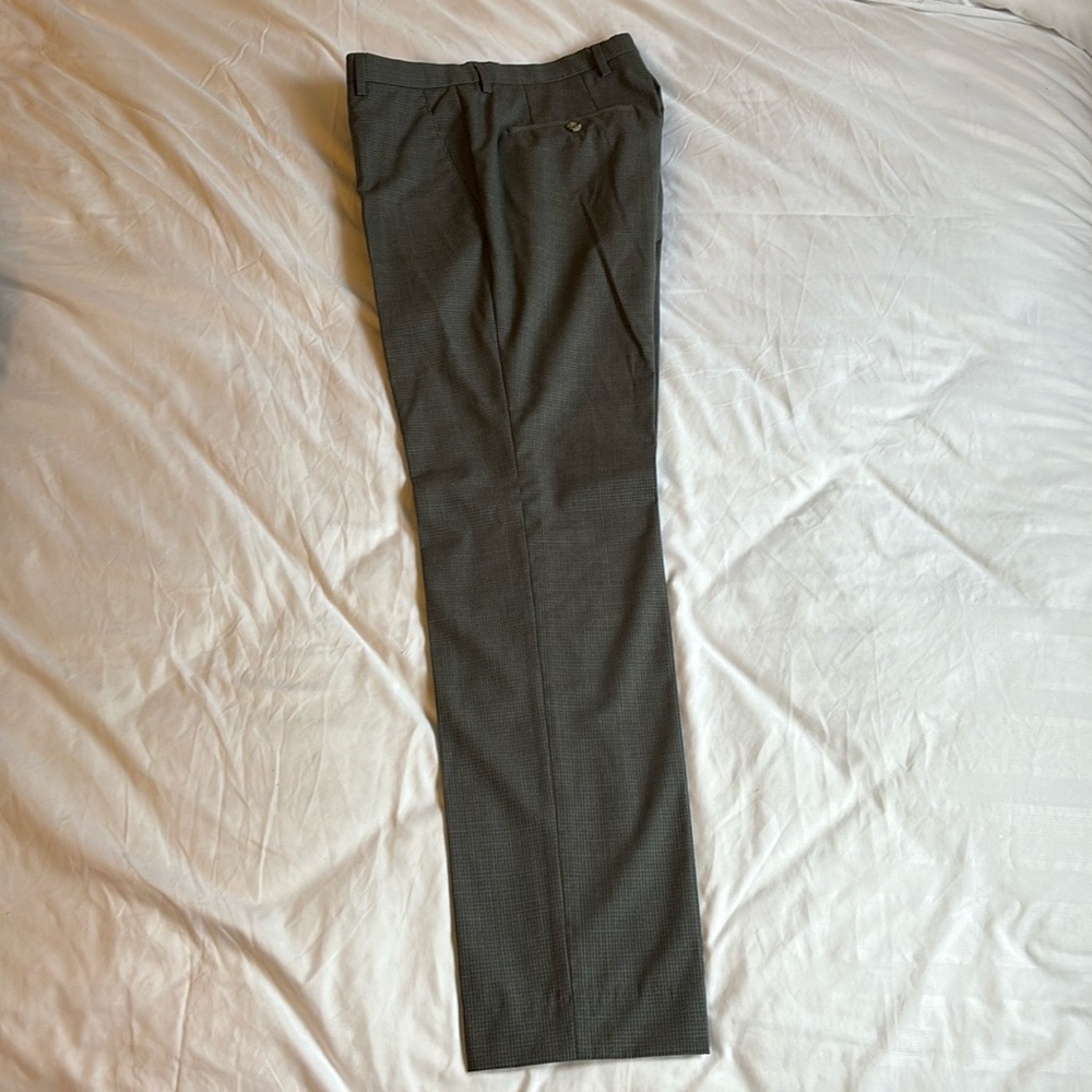 Hugo Boss Men’s Trousers Pants size 30